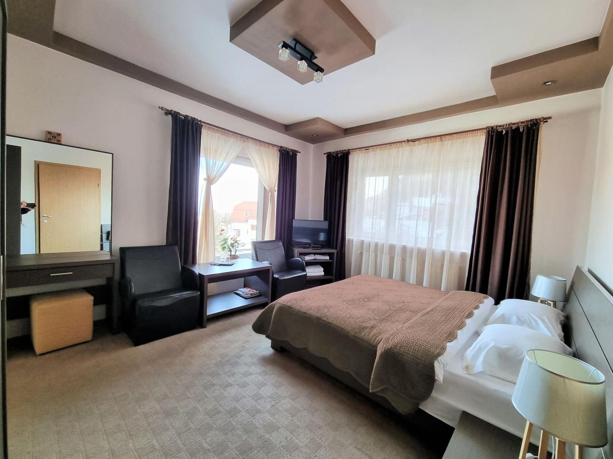 Casa Cristina Hotel Brasov Bagian luar foto