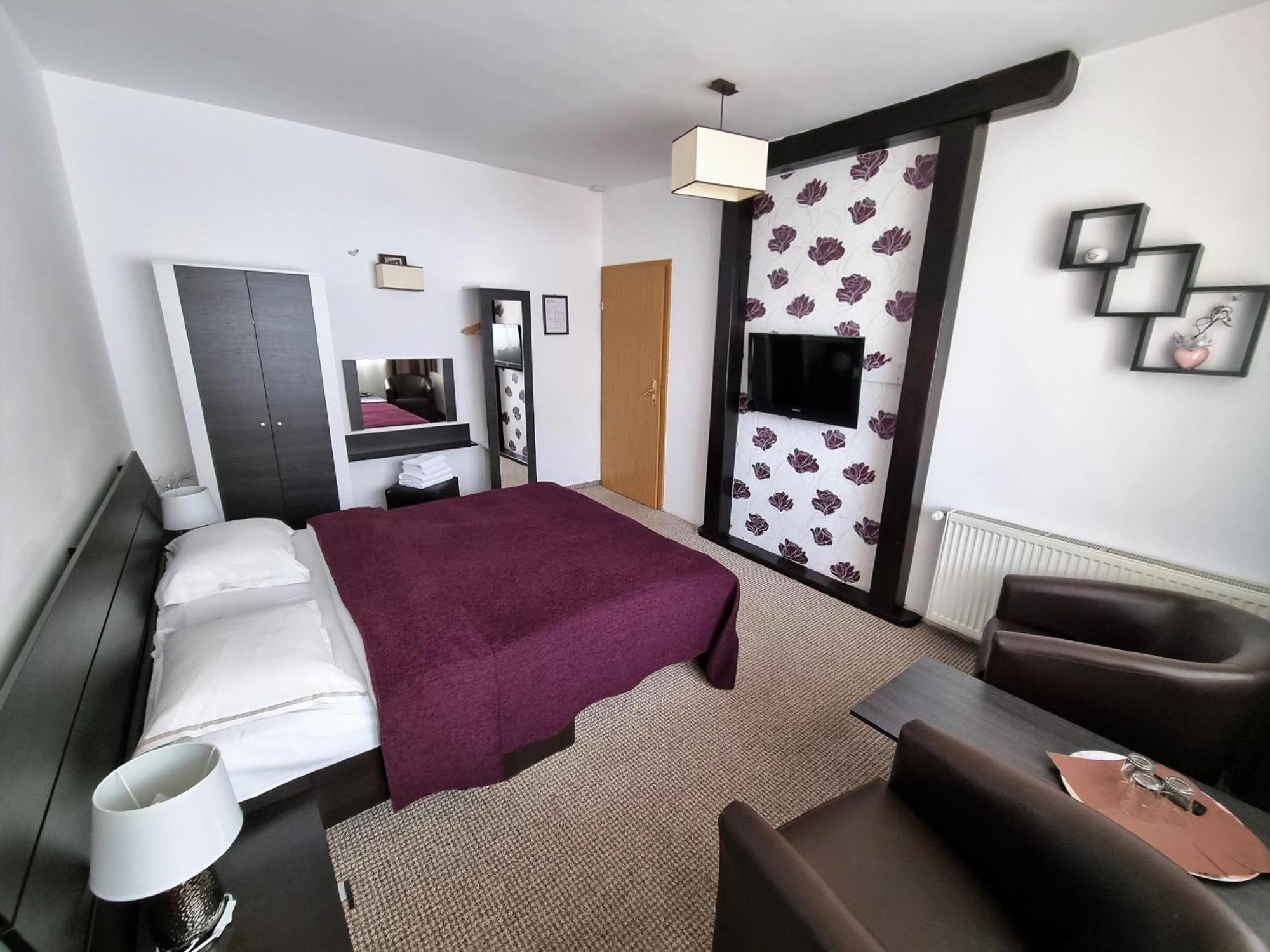 Casa Cristina Hotel Brasov Bagian luar foto