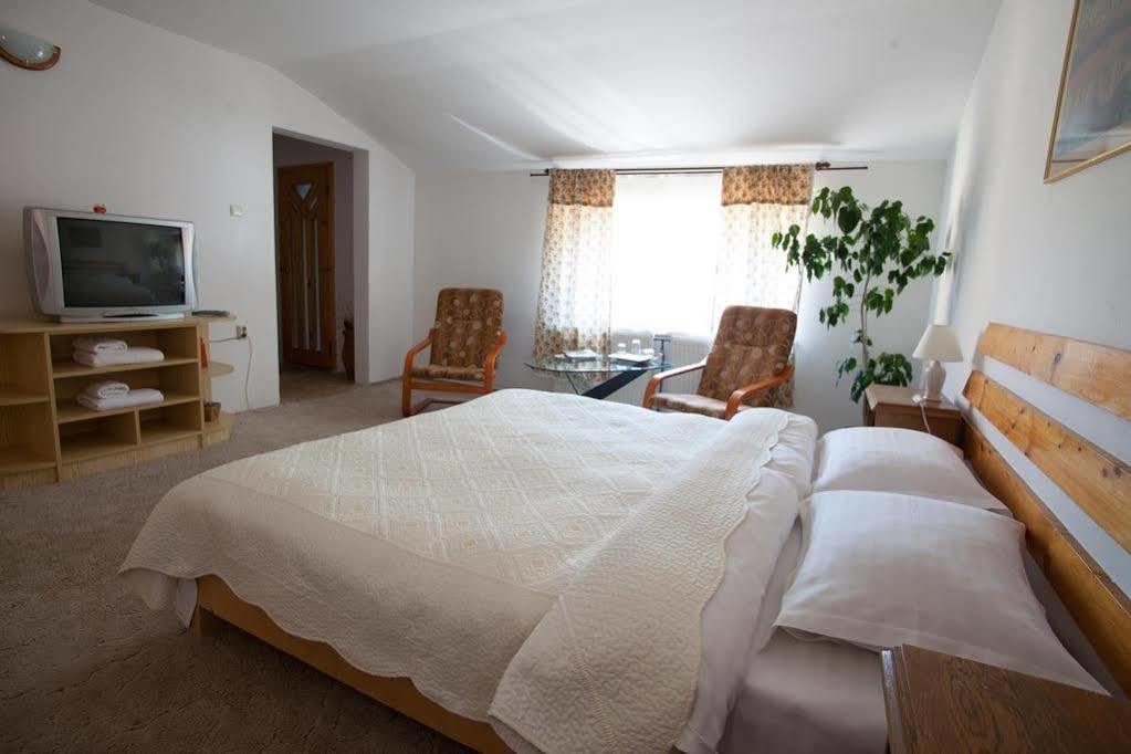 Casa Cristina Hotel Brasov Bagian luar foto