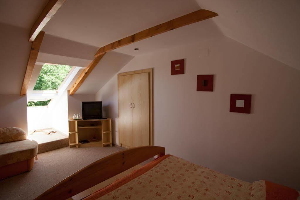 Casa Cristina Hotel Brasov Bagian luar foto